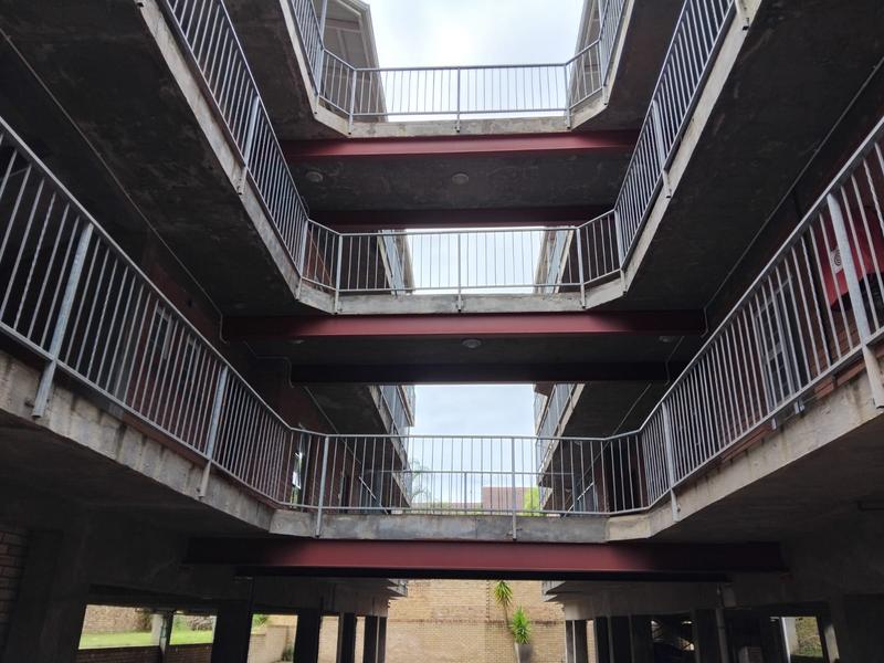 To Let 2 Bedroom Property for Rent in Grahamstown Eastern Cape